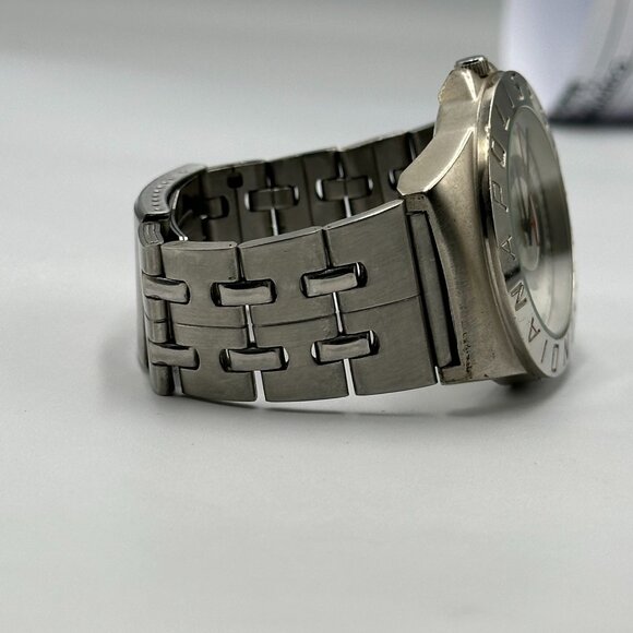 Indiana Colts Watch Men Silver Tone NFL Sports Football New Battery 6.5 Inch - Picture 9 of 14